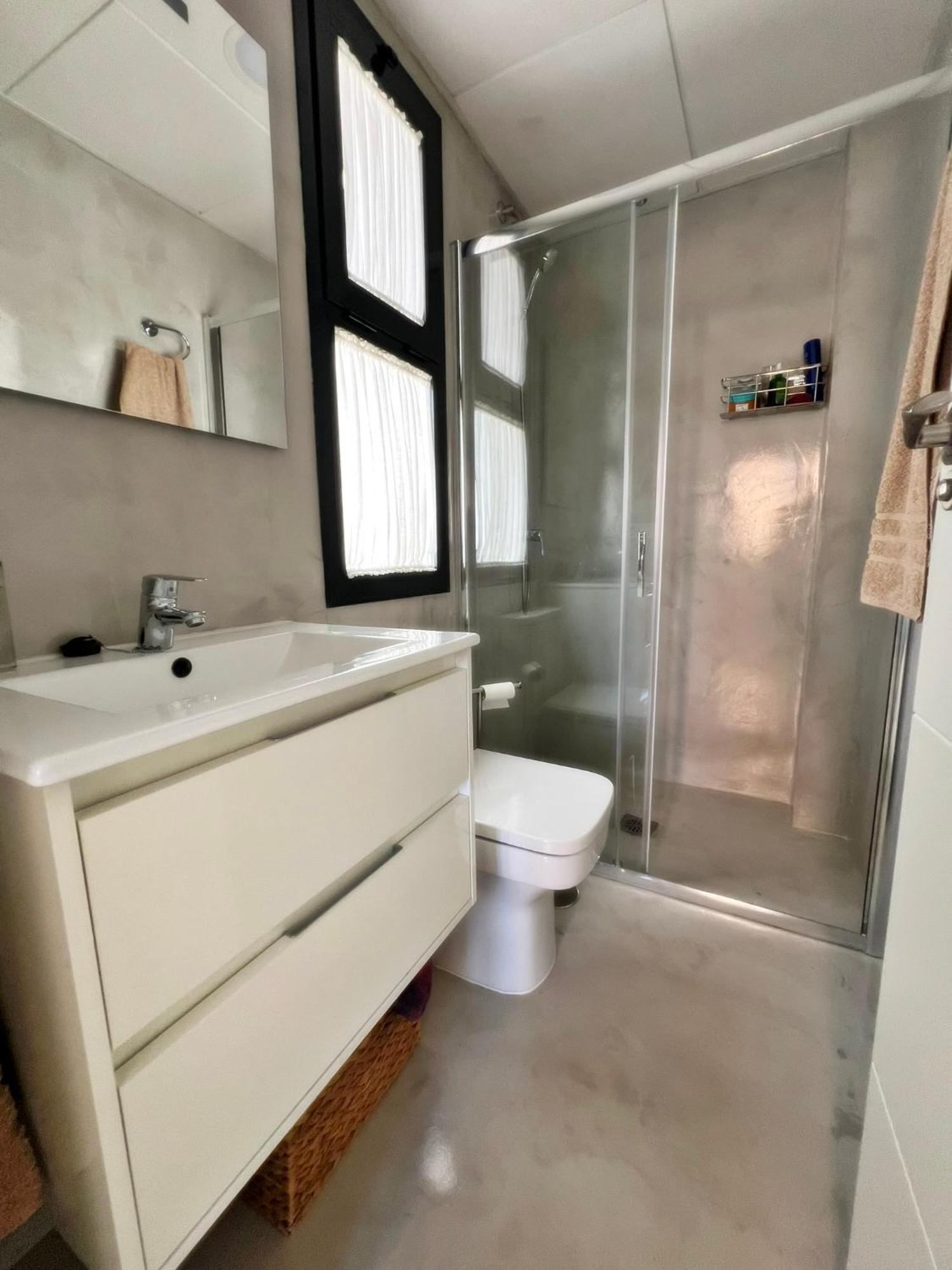 Luxury And New With Pool Apartment